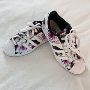 adidas superstar lotus print